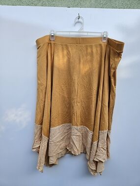 LOGO by Lori Goldstein Mustard Asymmetrical Hem Skirt Size 3x